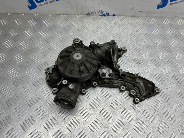 Помпа охлаждения Mercedes GL