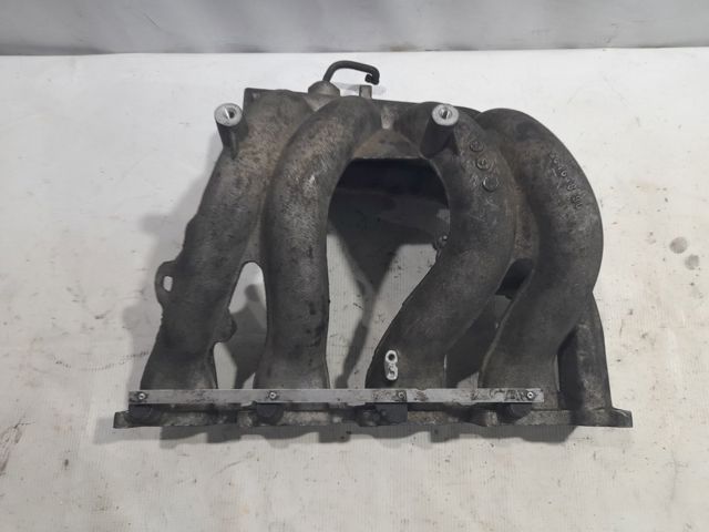 Коллектор впускной A6110901537 MERCEDES