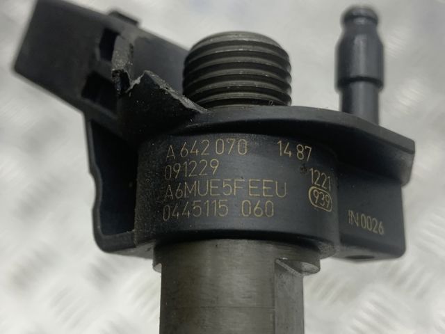 MERCEDES A6420701487 Топливные форсунки в наличии Полтава