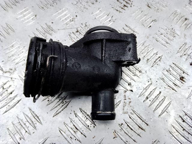 A6422001156 MERCEDES Фланец системы охлаждения купить в Ирпень
