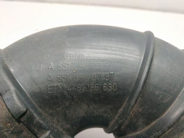 Патрубок воздушный выход воздушного фильтра A6510900337 MERCEDES