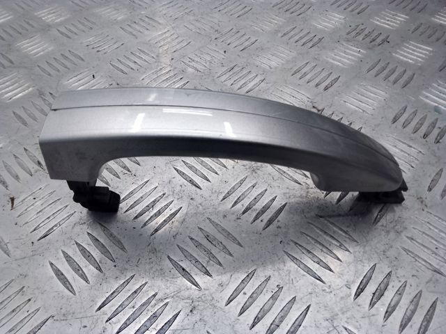 Ручка двери передней наружная правая AM51U22404CAW FORD