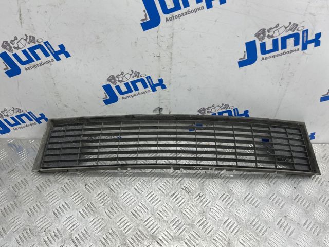 Решетка на бампер BB5Z17K945AA FORD