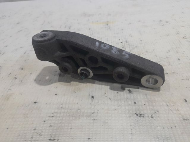 CV6Z19D624C Кронштейн компрессора кондиционера купить Житомир