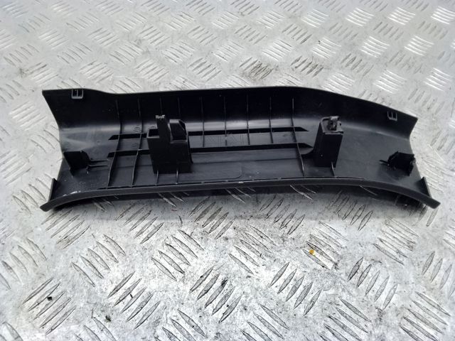 MAZDA D09W68730 в наличии Тернополь