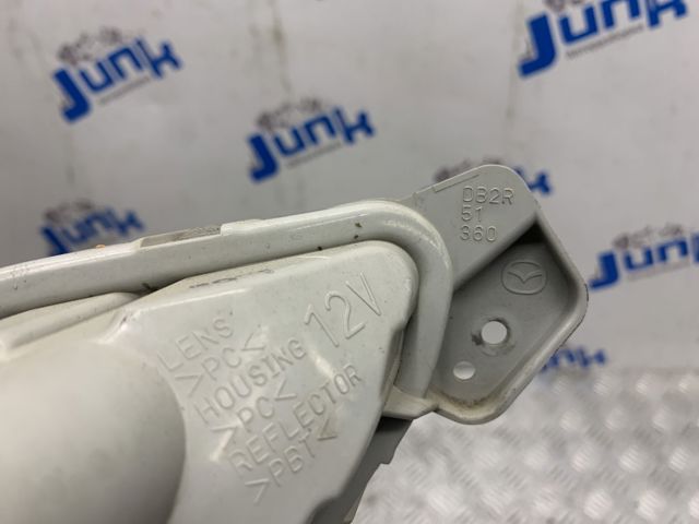 Указатель поворота левый DB4G51360A MAZDA