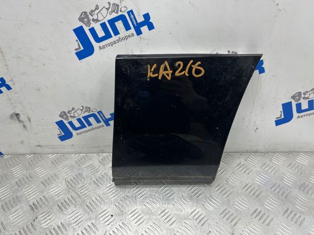 Молдинг переднего правого крыла DDC500440 LAND ROVER