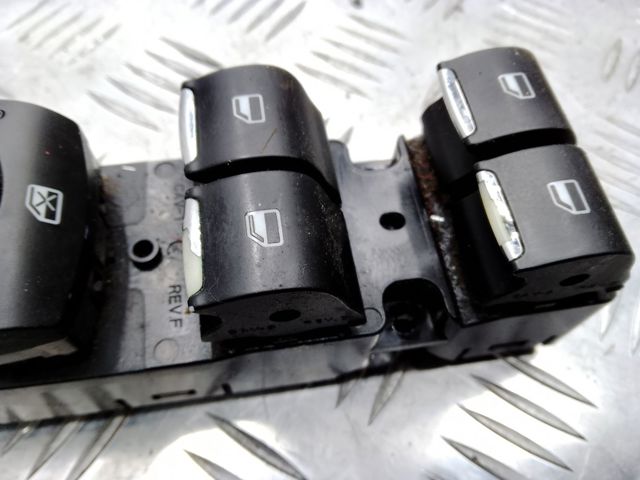 DG9T14540ABW FORD Кнопочный блок управления стеклоподъемником передний левый купить в Николаев