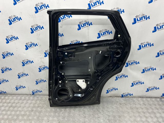 MAZDA DKY17202XC Дверь задняя правая в наличии Винница