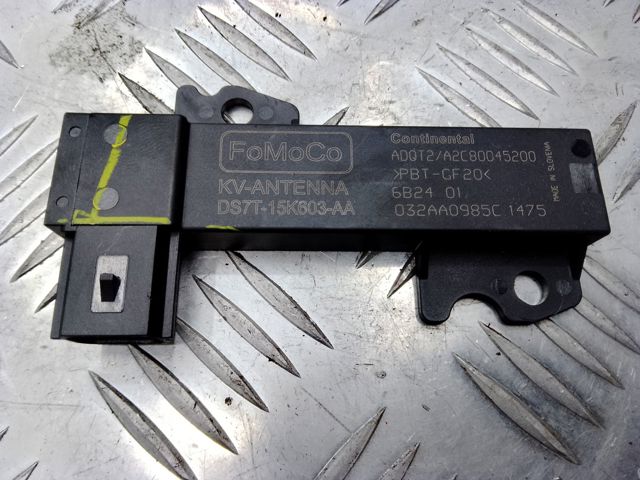 Усилитель сигнала антенны DS7Z19D596A FORD