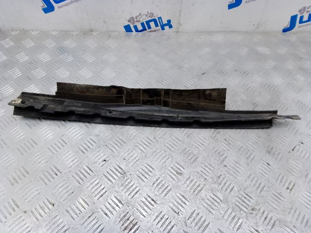 Уплотнитель крыла DS7Z5802039A FORD
