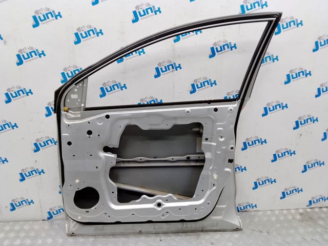 Пассажирская передняя дверь H010M1AAAA NISSAN
