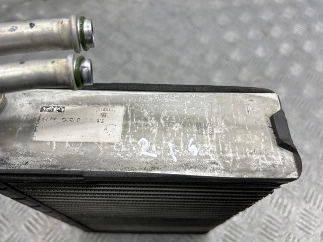 Охладитель воздуха JQB000160 LAND ROVER