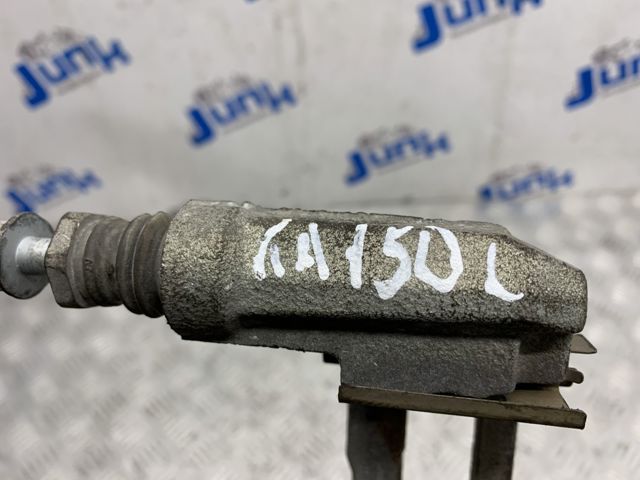 KAY02629X MAZDA Скоба тормозного суппорта заднего купить в Черкассы