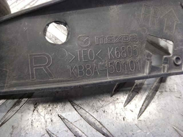 KB8A50101A MAZDA Накладка решетки радиатора правая купить в Житомир