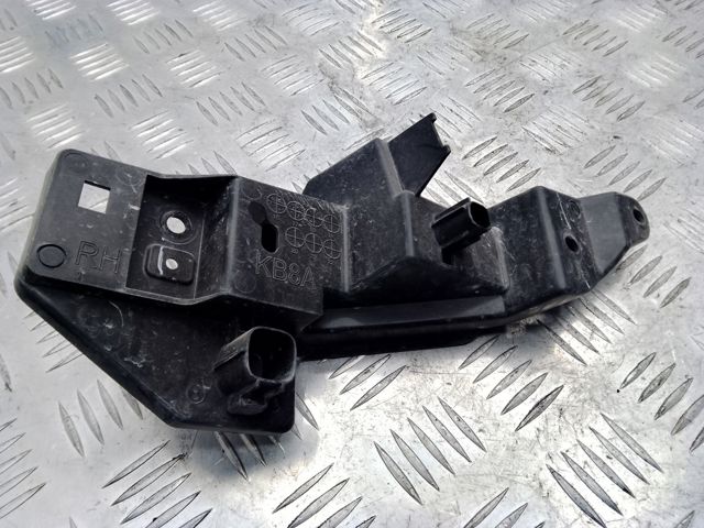 KB8A50C12 Кронштейн бампера переднего правый купить Черкассы