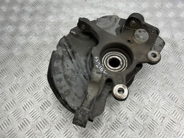 Цапфа передняя левая LR010678 LAND ROVER