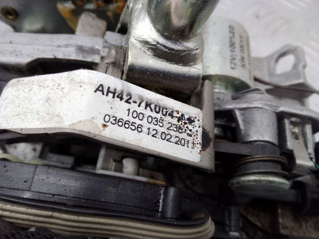 LAND ROVER LR010764 в наличии Тернополь