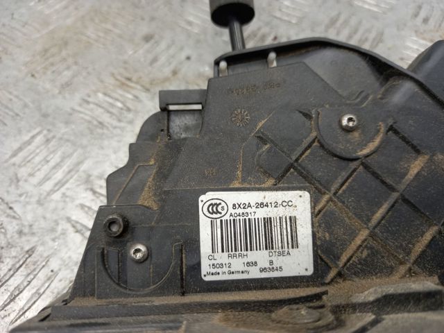 Замок двери задней правой LR011304 LAND ROVER