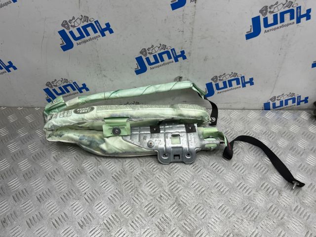 LR012634 LAND ROVER Шторка боковая, правая купить в Одесса