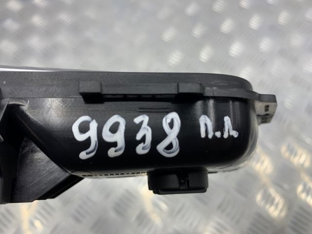 Ручка передней двери внутренняя, левая LR020246 LAND ROVER