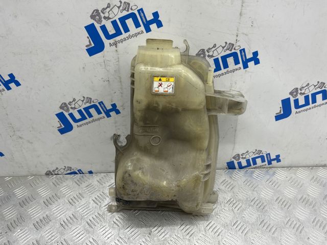 LR023077 LAND ROVER Бачок системы охлаждения расширительный купить в Днепр