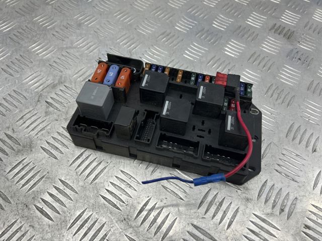 LAND ROVER LR023357 в наличии Ровно