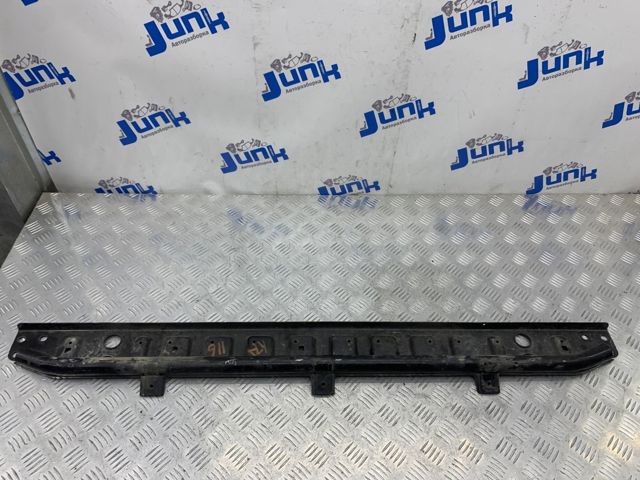 Балка радиатора нижняя LR024295 LAND ROVER