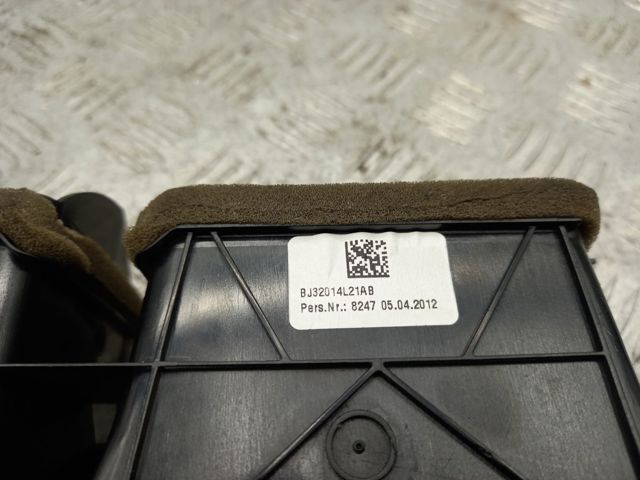 Решетка воздуховода LR025174 LAND ROVER