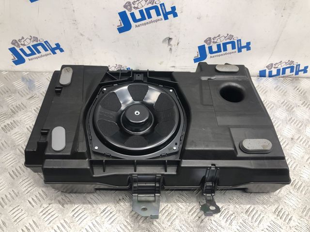 LR025879 LAND ROVER купить в Каменское