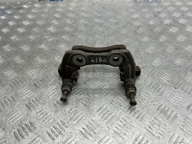 Кронштейн суппорта LR032893 LAND ROVER