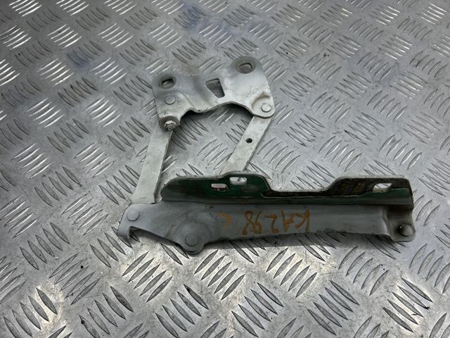 Шарнир капота левый LR036584 LAND ROVER