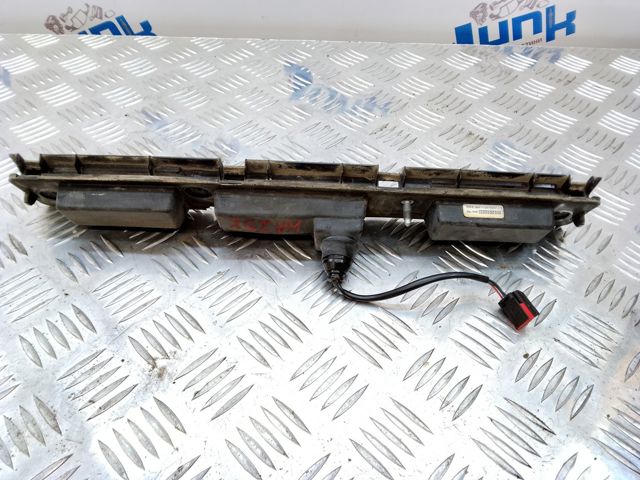 Ручка крышки багажника/3-й/(5-й) двери, наружная LR037608 LAND ROVER