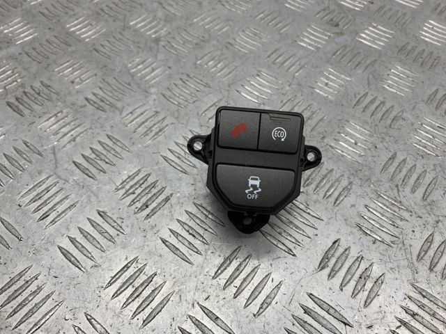 Сайлентблок переднего нижнего рычага LR042669 LAND ROVER