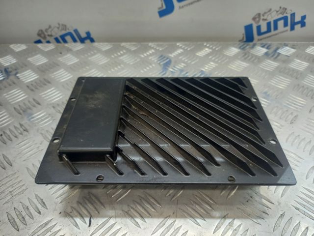 Усилитель звука аудиосистемы LR045326 LAND ROVER