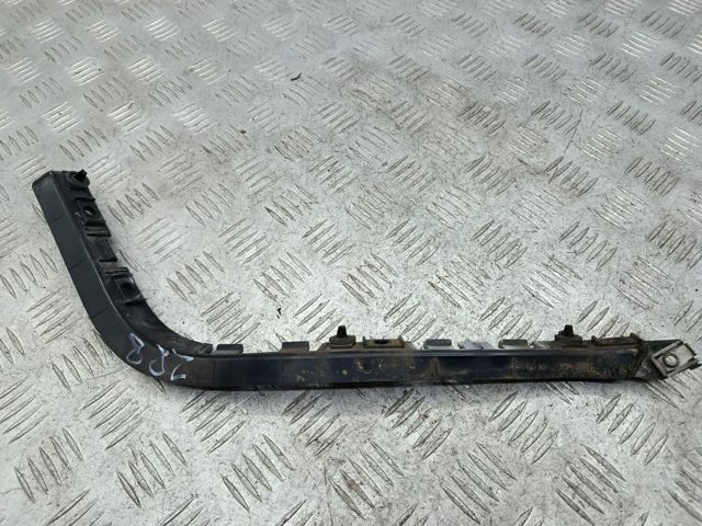 Направляющая заднего бампера, левая LR061275 LAND ROVER