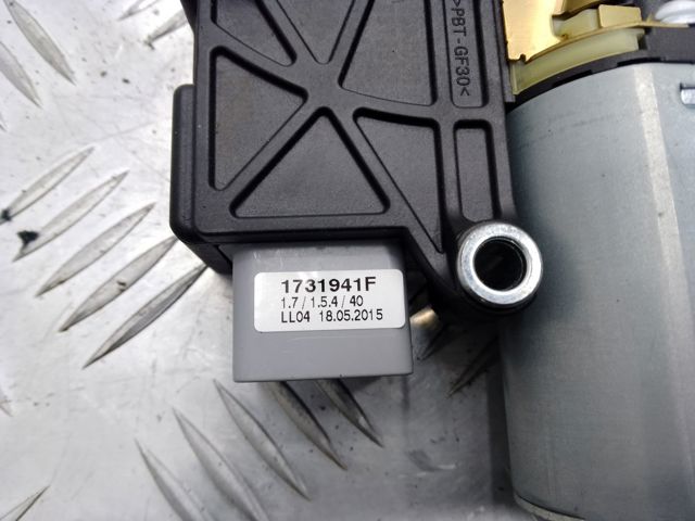 LAND ROVER LR064633 Мотор привода люка в наличии Черновцы