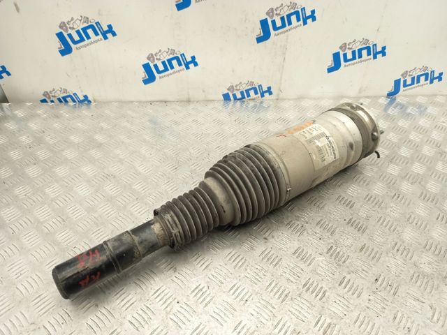 Стойка передняя LR072450 LAND ROVER