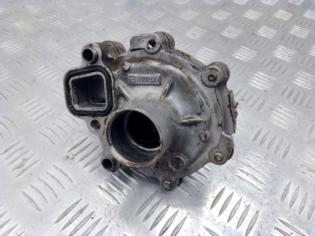 MAZDA PE0115010D Помпа водяная (насос) охлаждения в наличии Киев