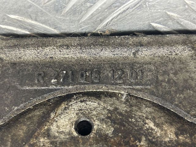 MERCEDES R2710161201 Головка блока цилиндров (ГБЦ) в наличии Чернигов