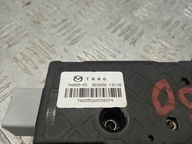 MAZDA TK8069870 Мотор привода люка в наличии Чернигов