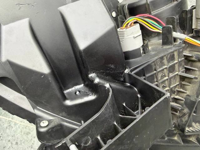 8301D169 MITSUBISHI Фара левая купить в Ужгород