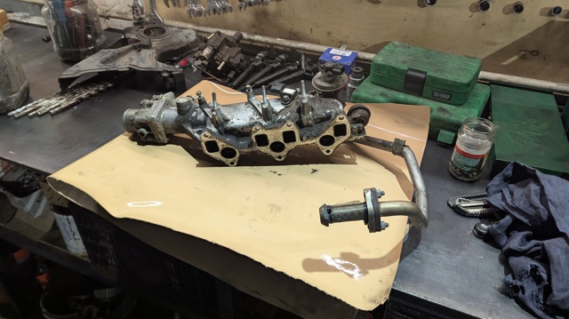 Коллектор впускной 1449118 FORD