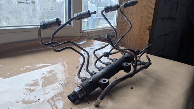 1465A034 Распределитель топлива (рампа) купить Одесса