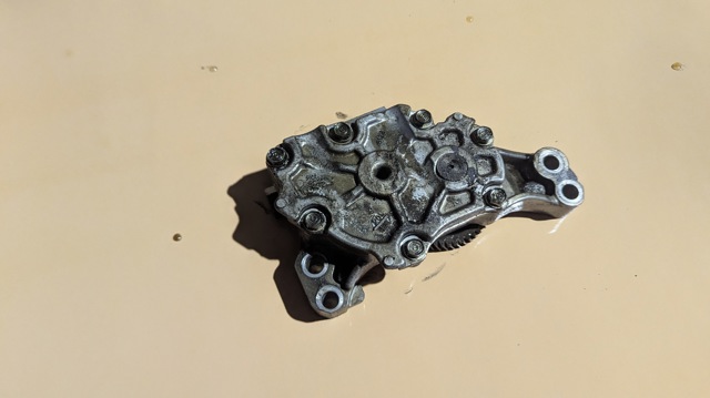 1470595 FORD Масляный насос купить в Чернигов