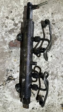175208H801 Распределитель топлива (рампа) купить Ужгород