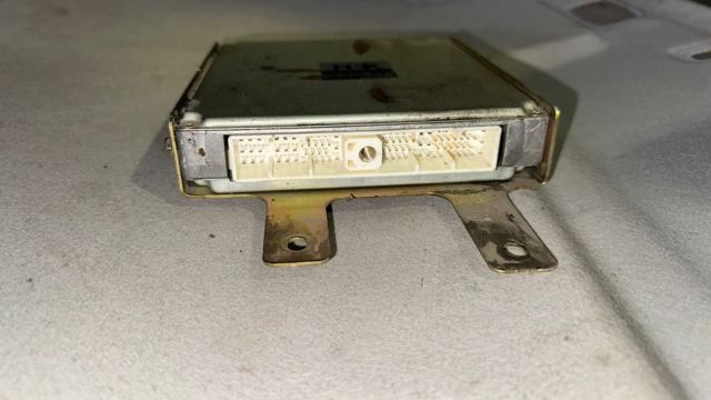 NISSAN 23710VK563 Модуль управления (ЭБУ) двигателем в наличии Полтава
