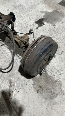 Приводной вал задний 381642S670 NISSAN