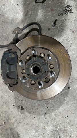 Цапфа поворотная левая 400157Z350 NISSAN