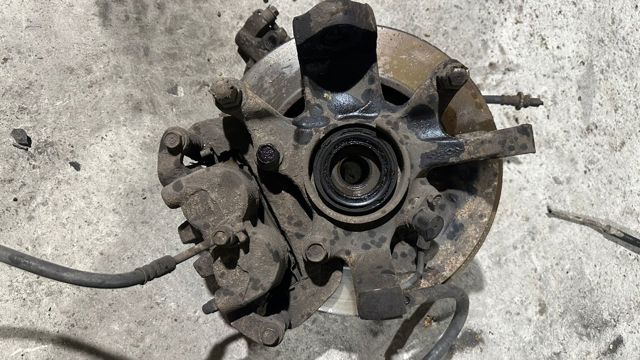 400157Z350 NISSAN Цапфа (поворотный кулак) передний левый купить в Днепр